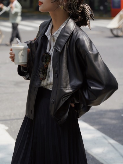 女士春秋pu皮短款外套