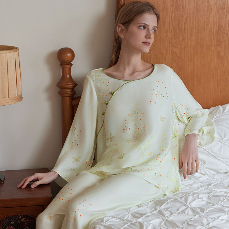 女款貢緞新中式蝶戀印花長袖睡衣套裝