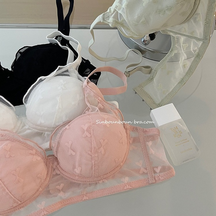 法式蕾絲無鋼圈小胸聚攏薄款內衣