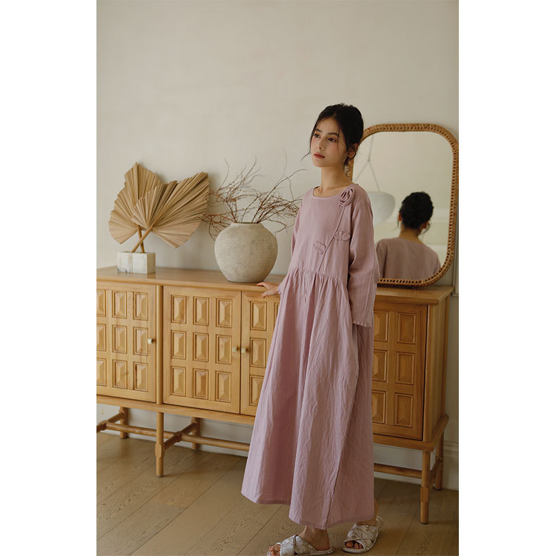 女士秋季寬鬆純色花朵長袖睡裙