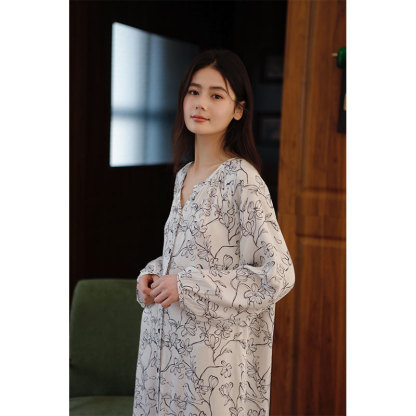 女式春款人棉貢緞森系墨色印花開衫睡裙