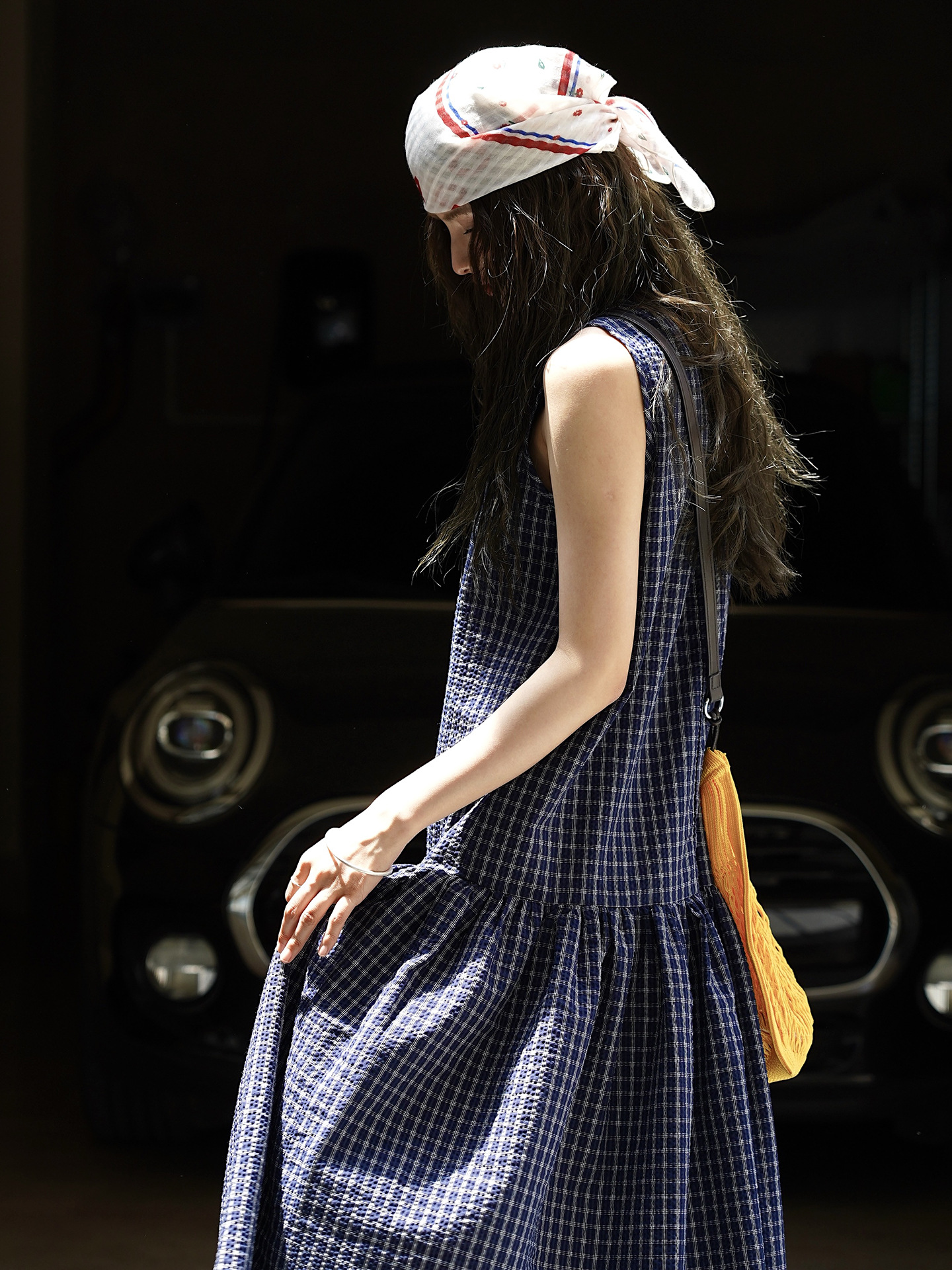 6A306933-305B-421A-B72B-FE9F9A