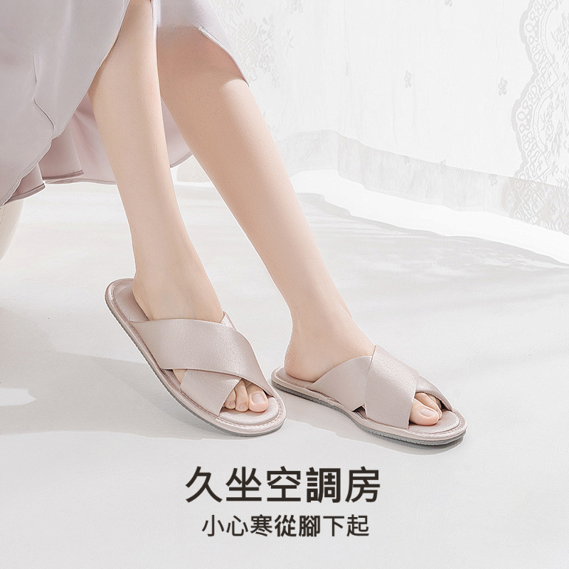 女款夏季布藝晨袍綢緞涼拖
