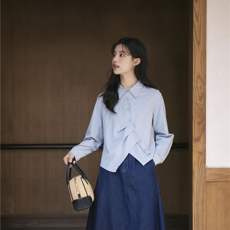 女士秋季不規則設計感短款純色襯衫