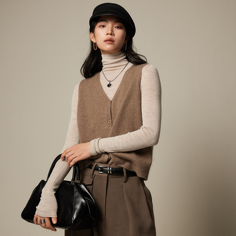 女士秋冬浣熊絨單排扣針織馬甲