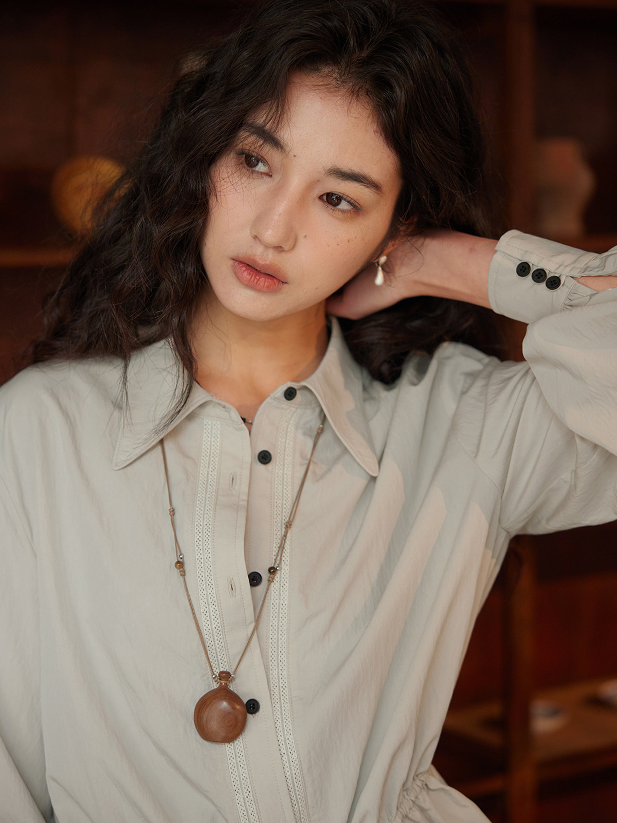 女復古抽繩收腰長袖襯衫