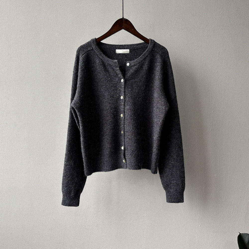 女士秋冬韓系多色圓領針織開衫