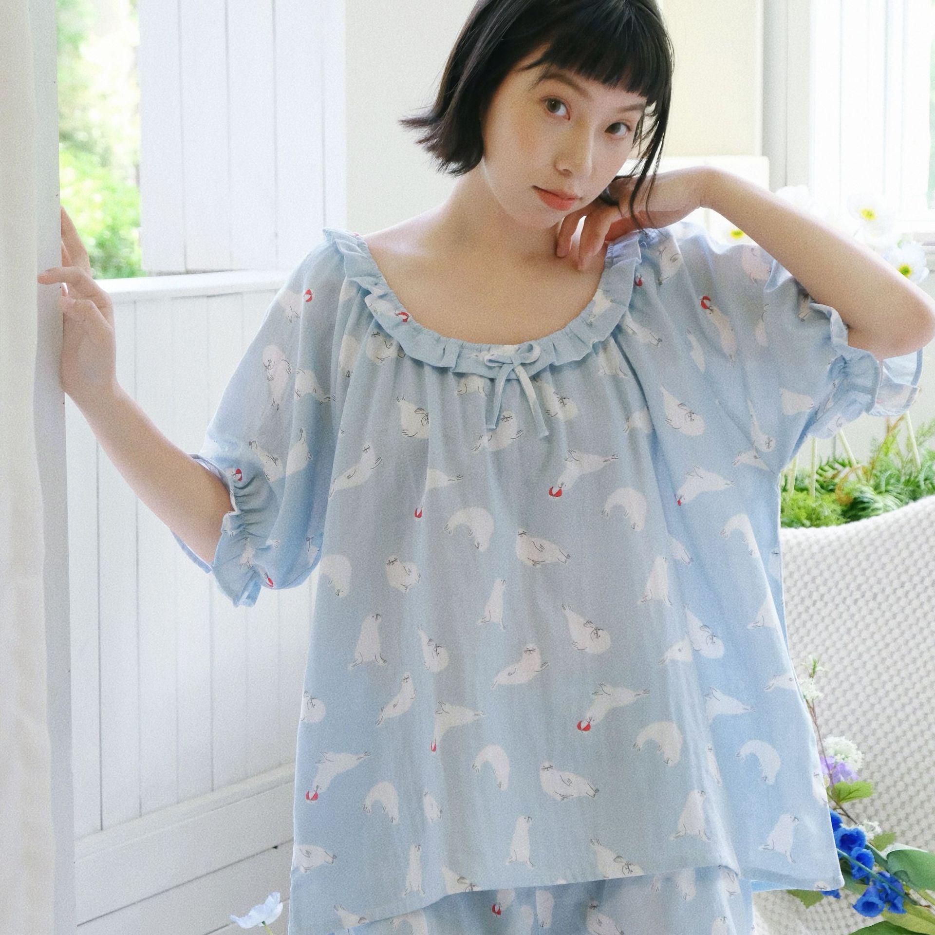 女士薄款花邊海獅短袖短褲睡衣
