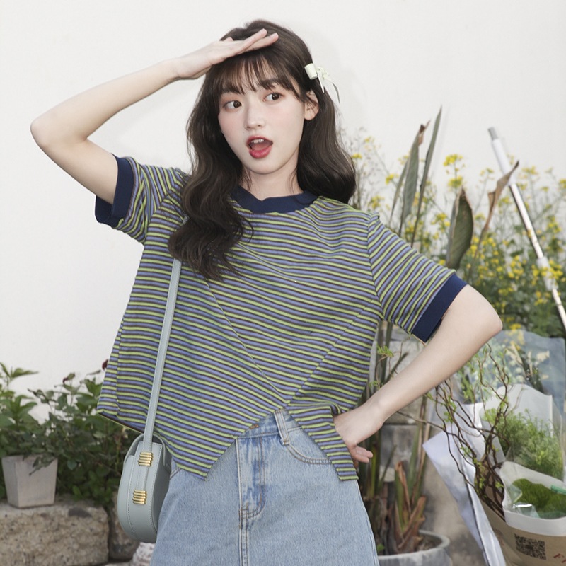 女不規則開叉設計感短袖T恤