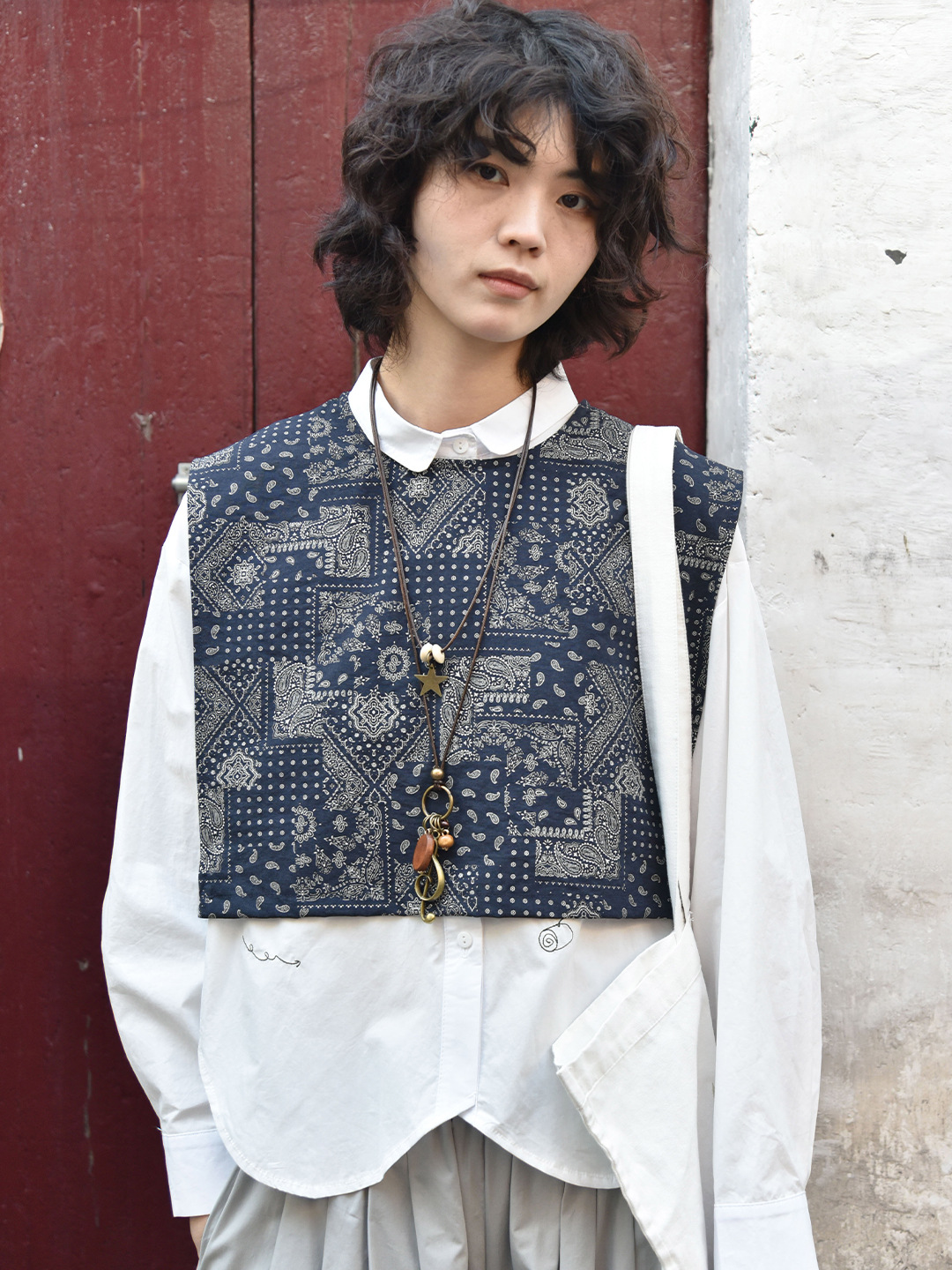 女腰果花後排圓領系帶披肩