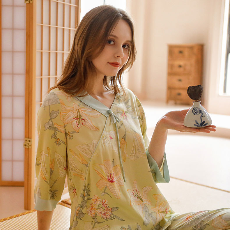 女款貢緞國風綠百合睡衣套裝