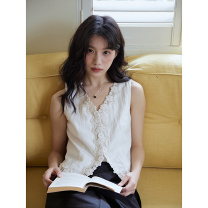 女夏褶皺肌理V領蕾絲花邊背心