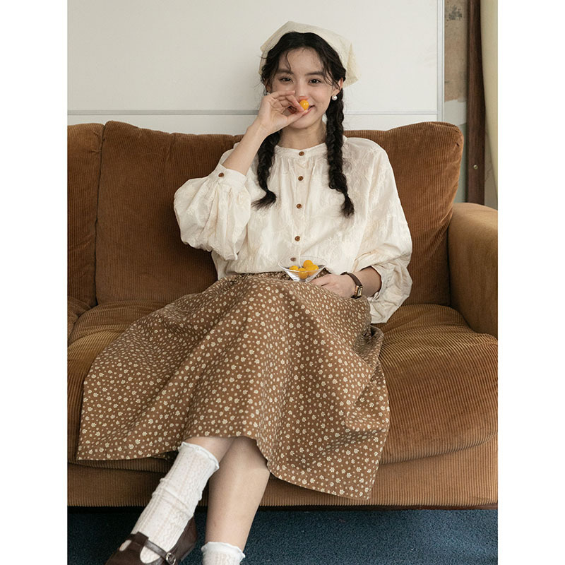 女士秋季森系圓領刺繡蕾絲長袖襯衫