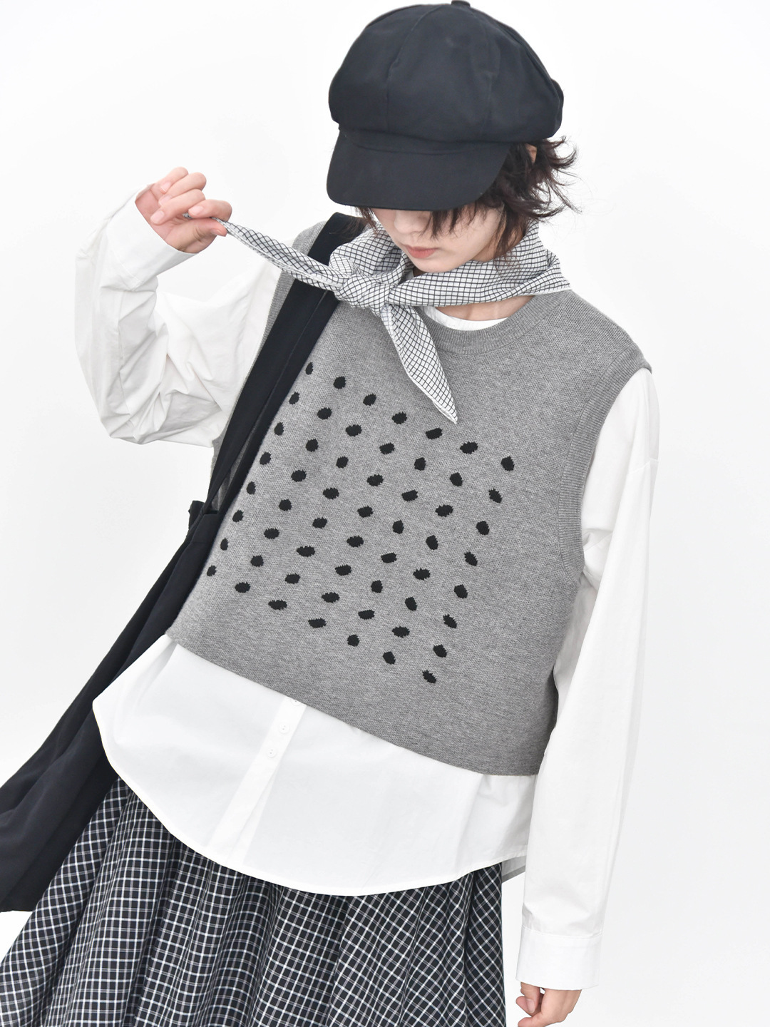 女士秋冬日式波點針織套頭馬甲