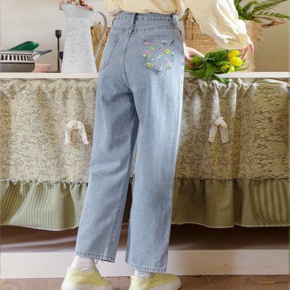 女士春夏小花刺繡口袋九分直筒牛仔褲