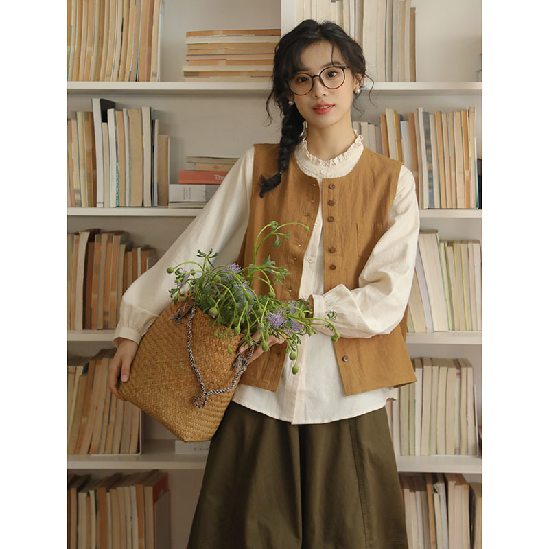 女士秋季韓版日系圓領馬夾+木耳領襯衫+綠色半裙