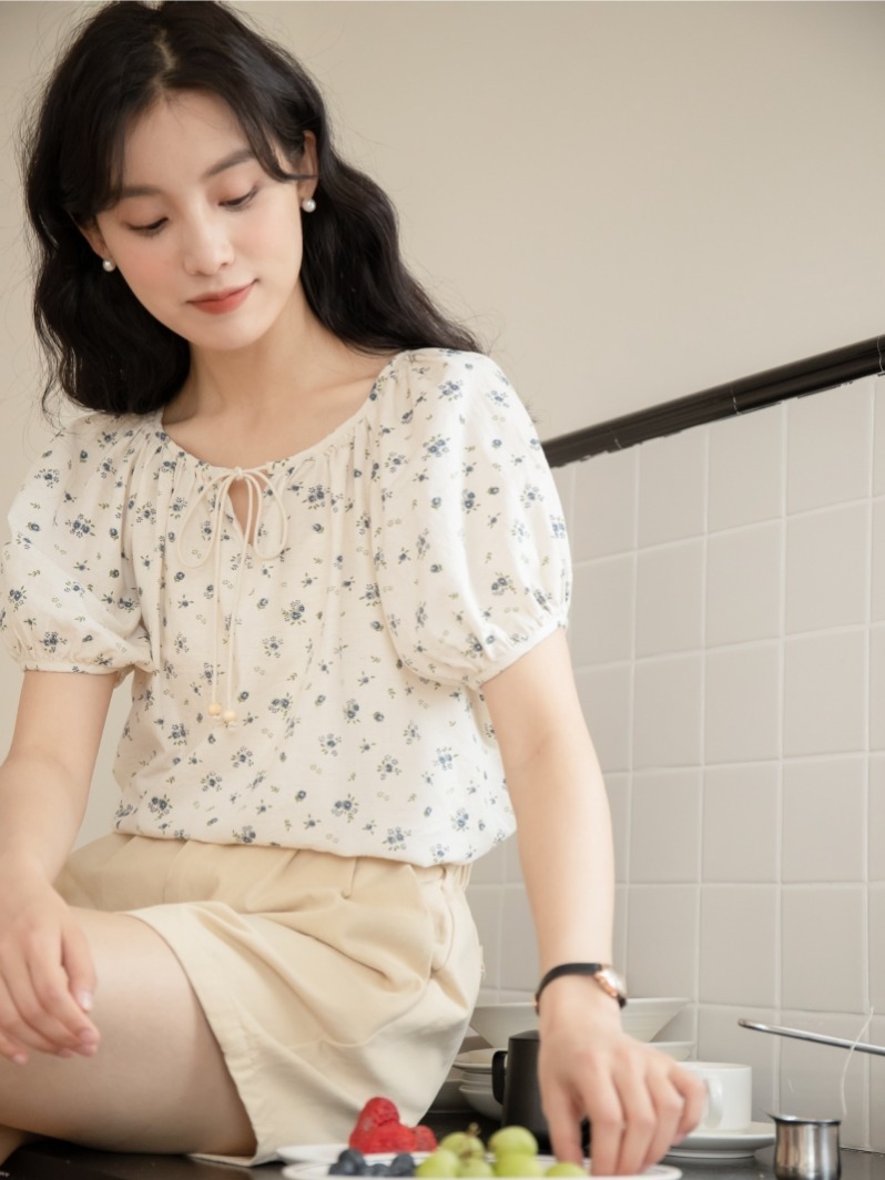 女半開領綁帶碎花短袖襯衣