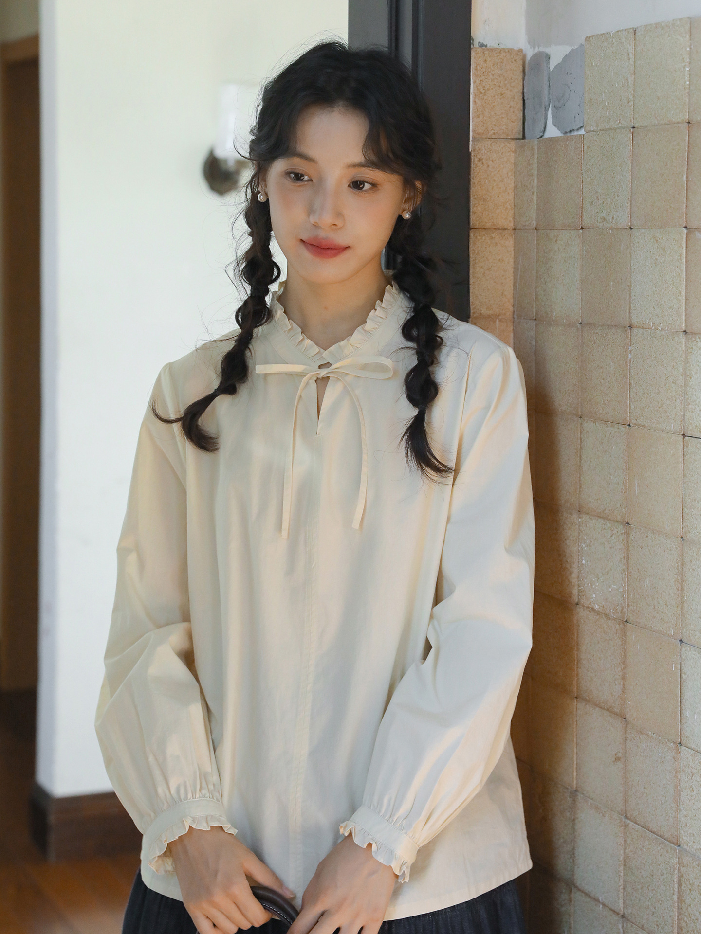 女春秋季系帶蝴蝶結長袖襯衫