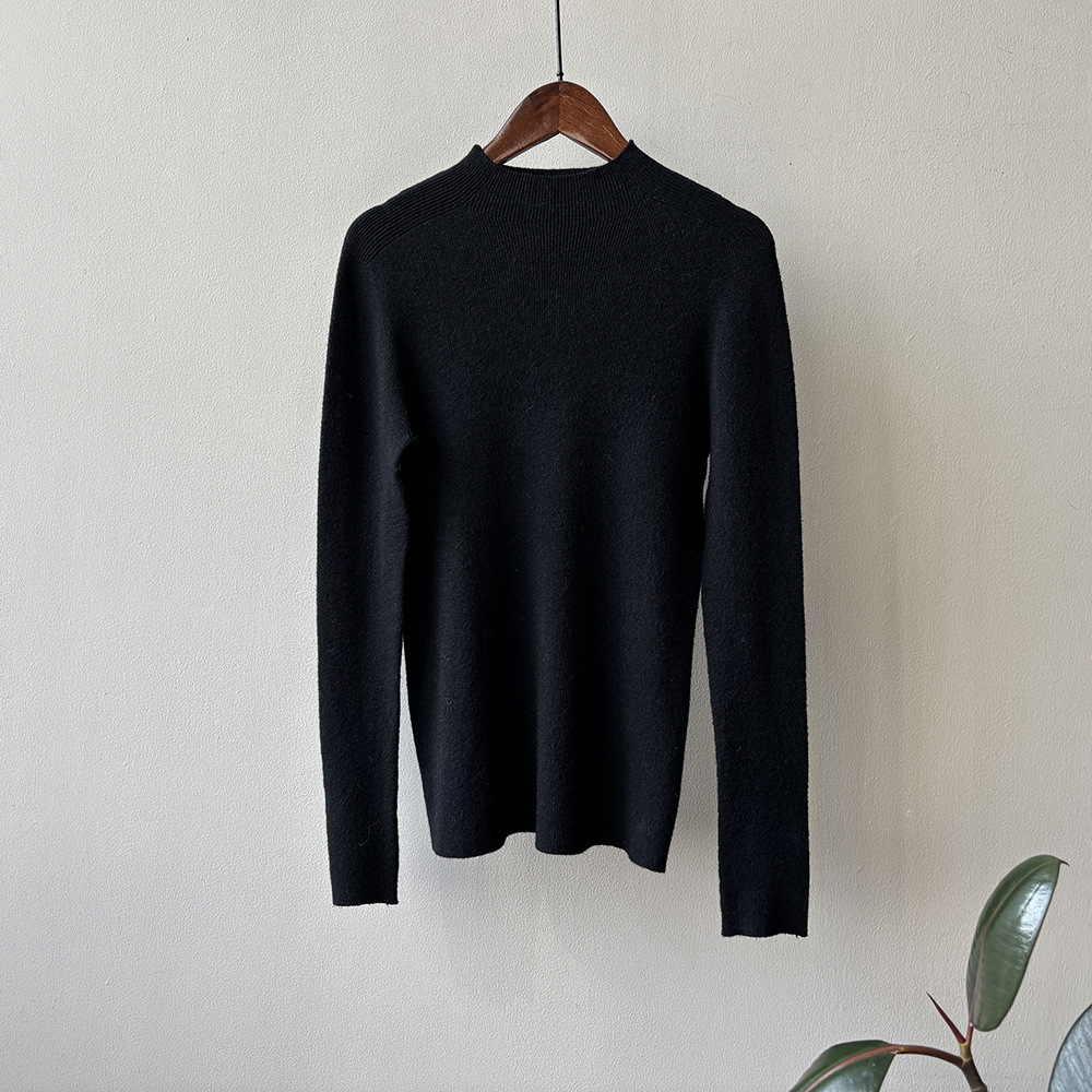 女士冬季半高領針織顯瘦打底衫