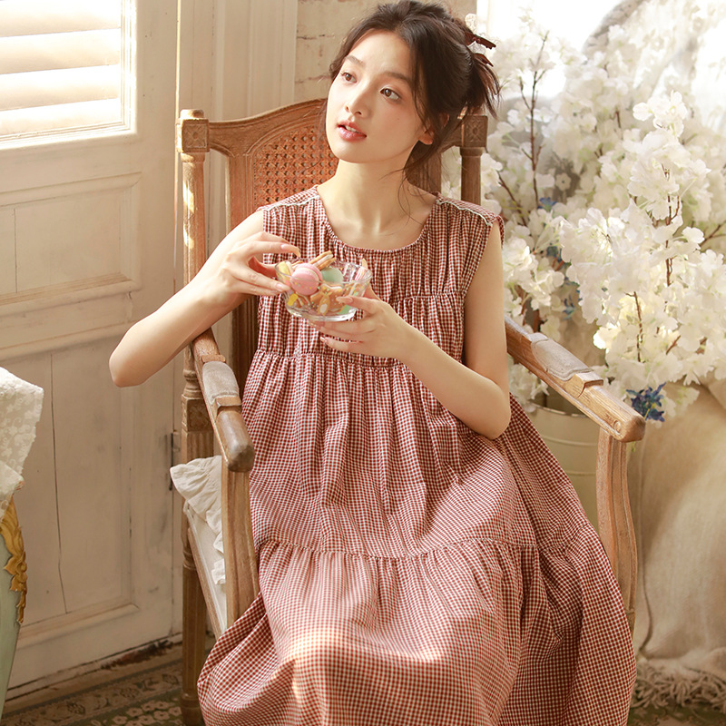 女士夏季森系無袖紅色小格過膝睡裙
