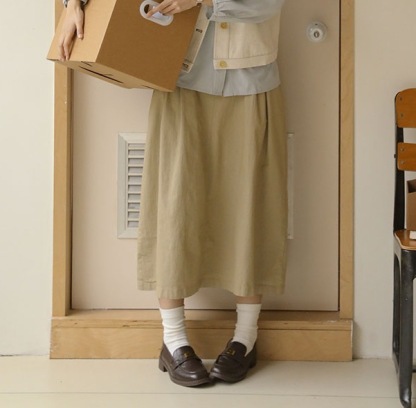 女士秋季白色水洗棉馬甲+藍色襯衫+卡其色半身裙