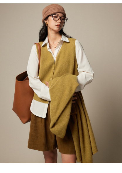 女士秋冬浣熊絨單排扣針織馬甲