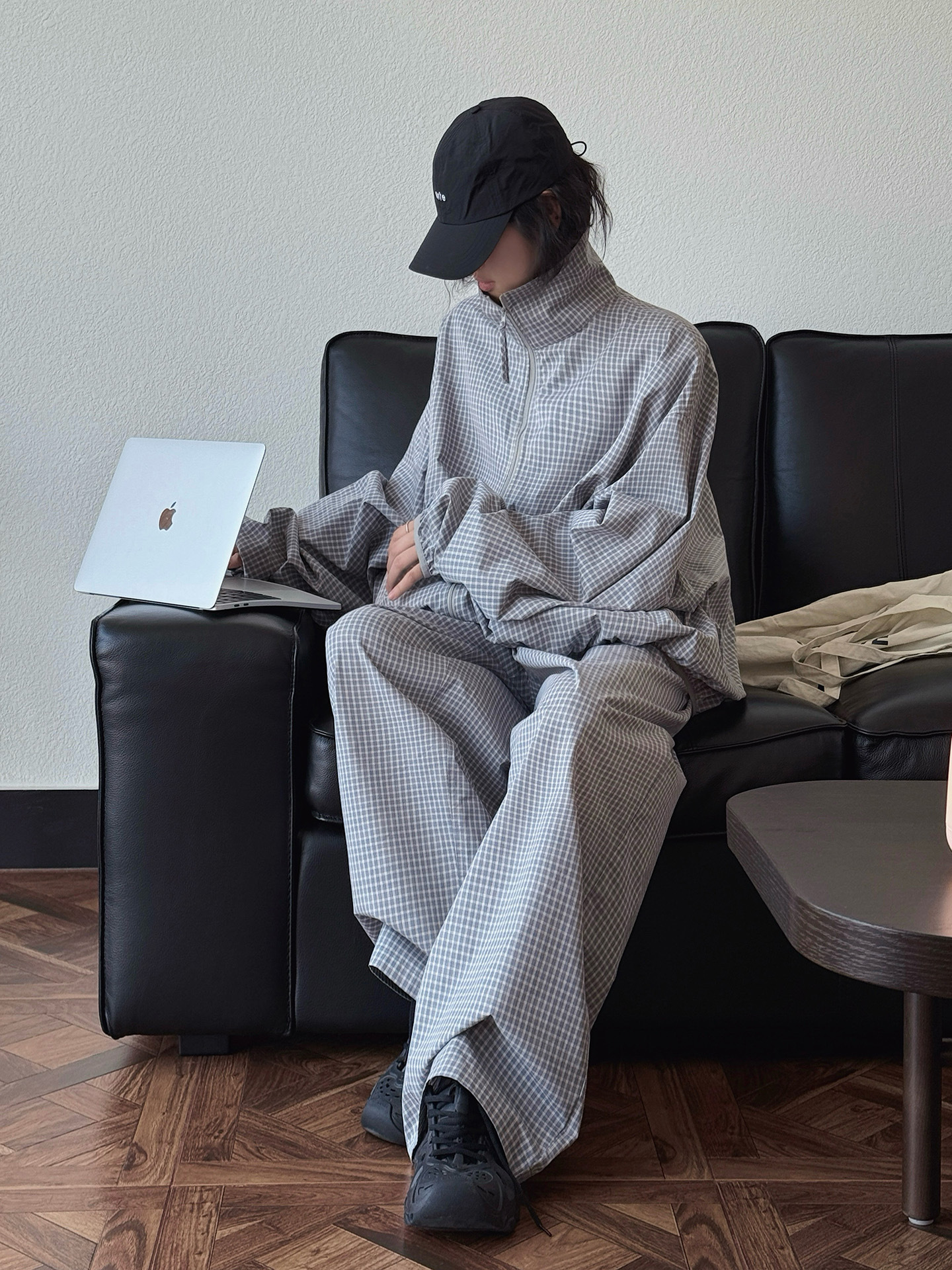 CFDE0F36-FA12-4C34-9356-257E64