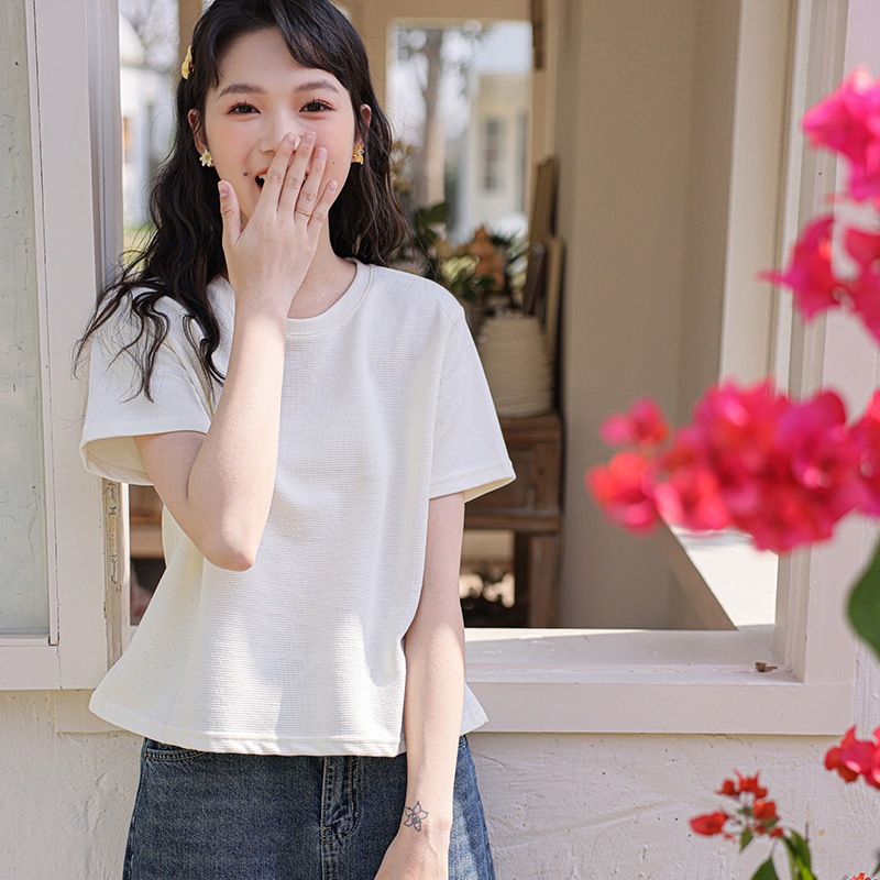 女夏短款圓領肌理感短袖T恤