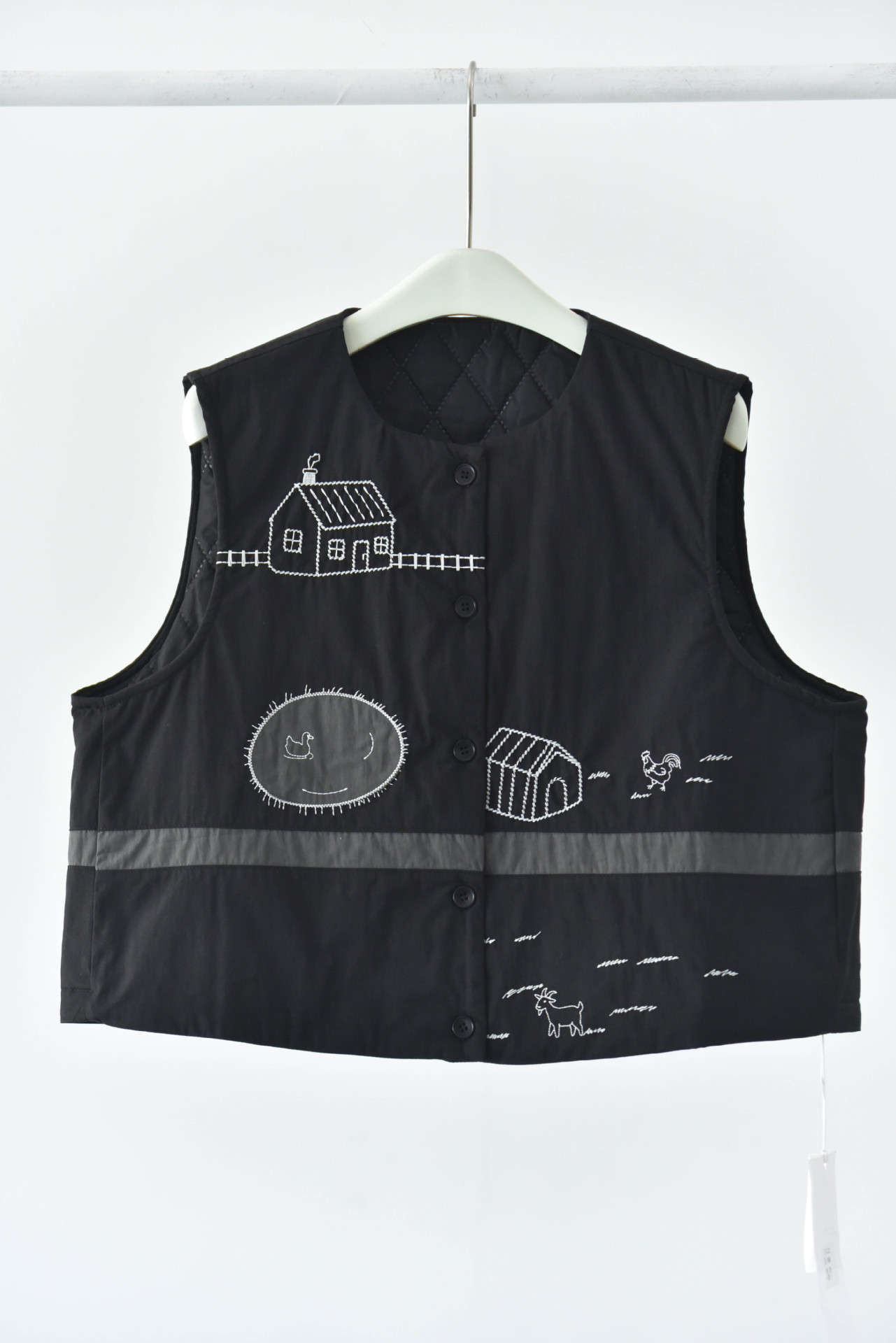 女士秋冬童趣農場刺繡圓領夾棉馬甲