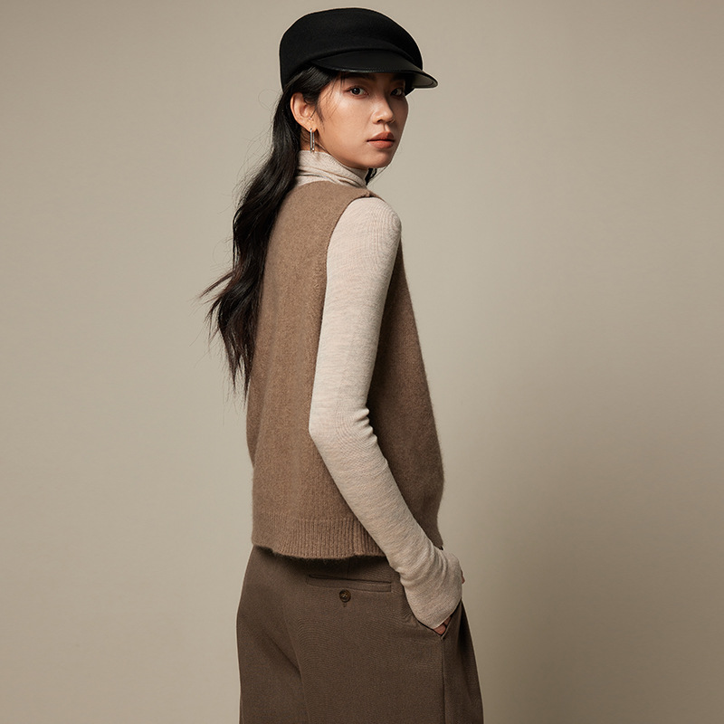 女士秋冬浣熊絨單排扣針織馬甲