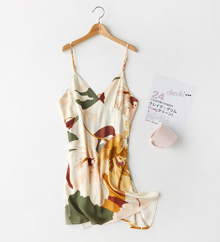 女士貢緞花卉透氣露背短款吊帶睡裙