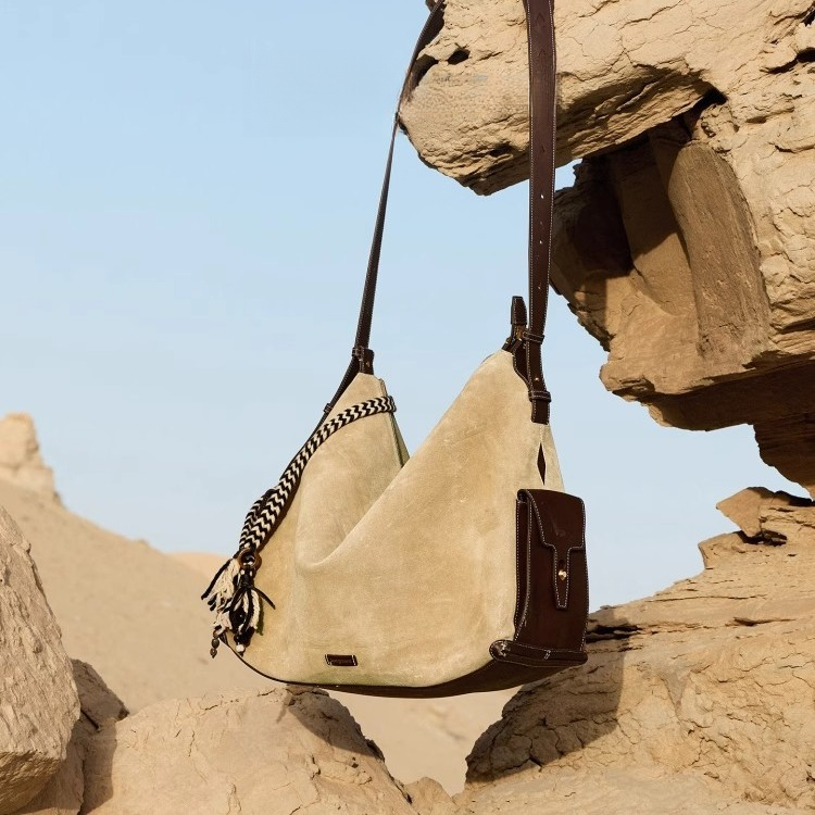 大容量簡約斜挎電腦包hobo包