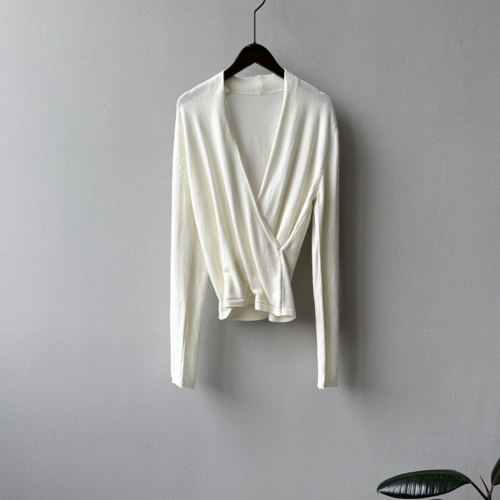 女士秋季法式交叉V領長袖針織衫