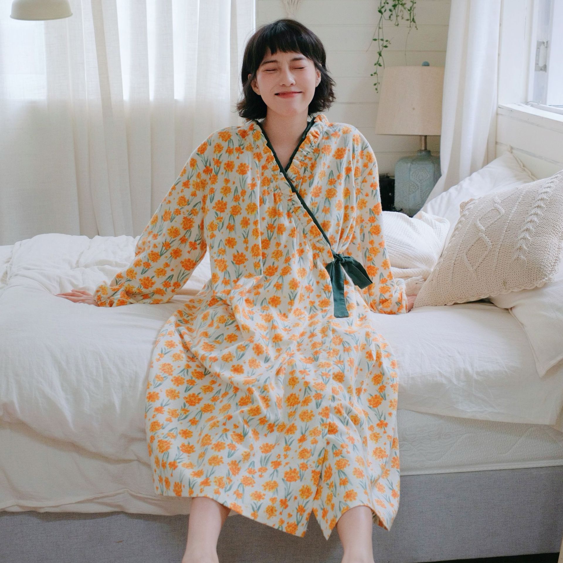 女士親膚磨毛碎花長袖交襟睡衣