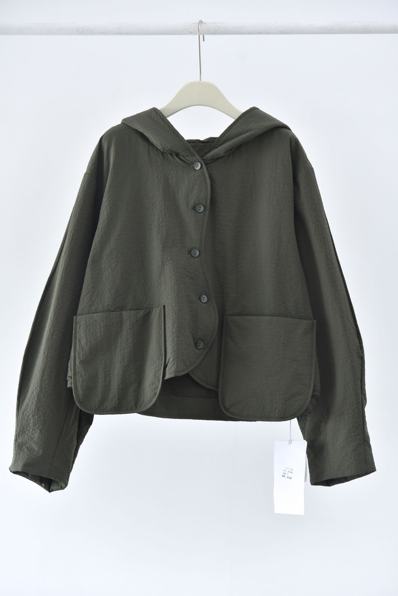 女士冬季廓形立體波浪門襟連帽棉外套