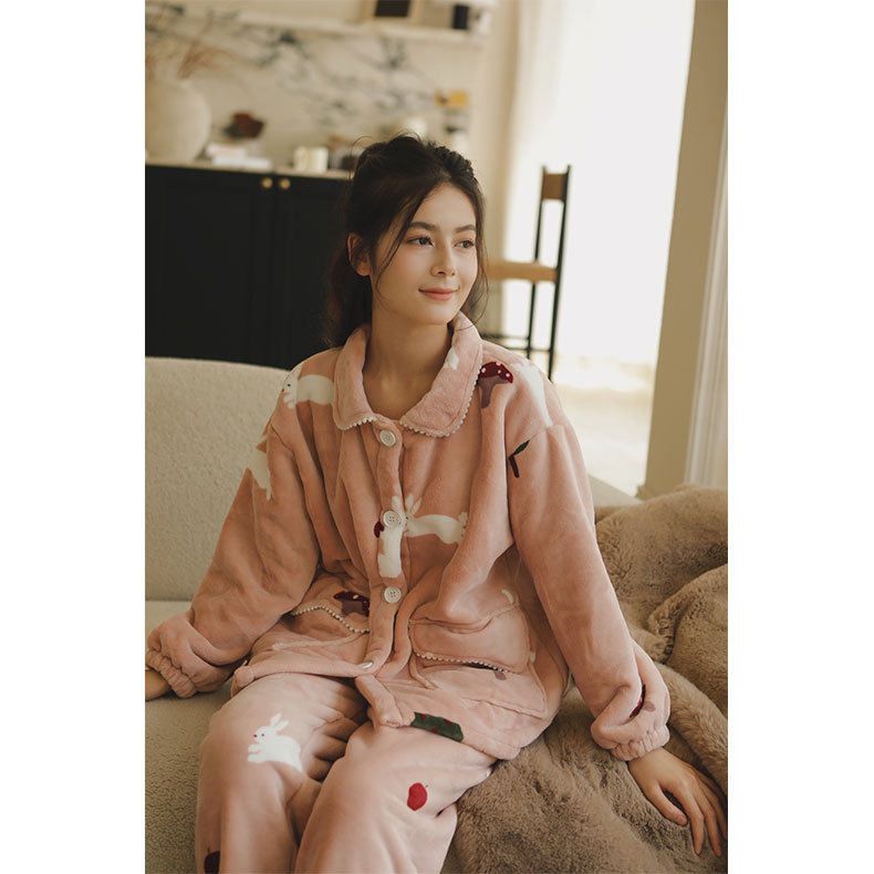女秋冬加厚羊羔絨粉底白兔印花睡衣