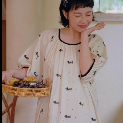 女士卡通ins風圓領連袖五分袖睡裙