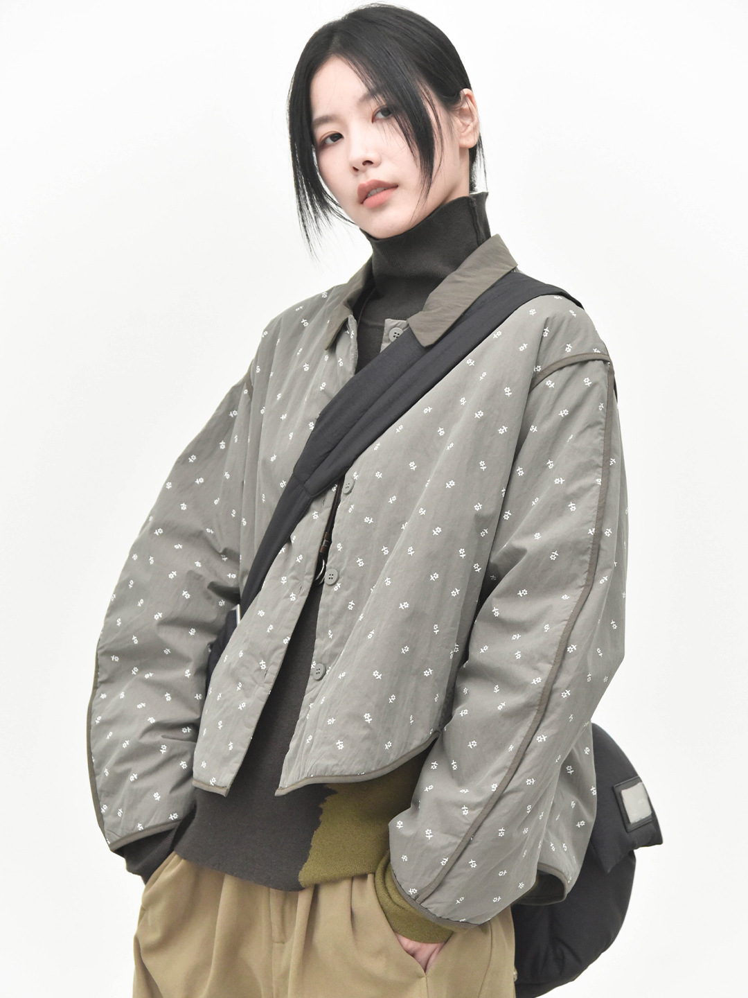 女士冬季文藝小碎花不規則下擺撞色包邊棉服外套