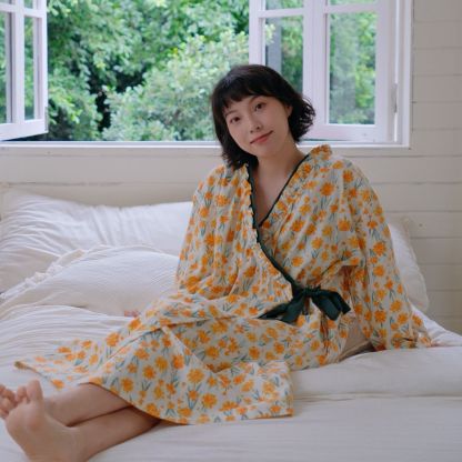 女士親膚磨毛碎花長袖交襟睡衣