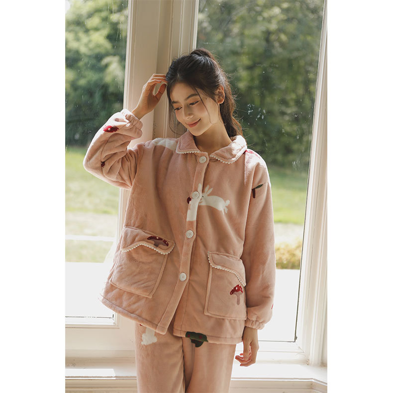 女秋冬加厚羊羔絨粉底白兔印花睡衣