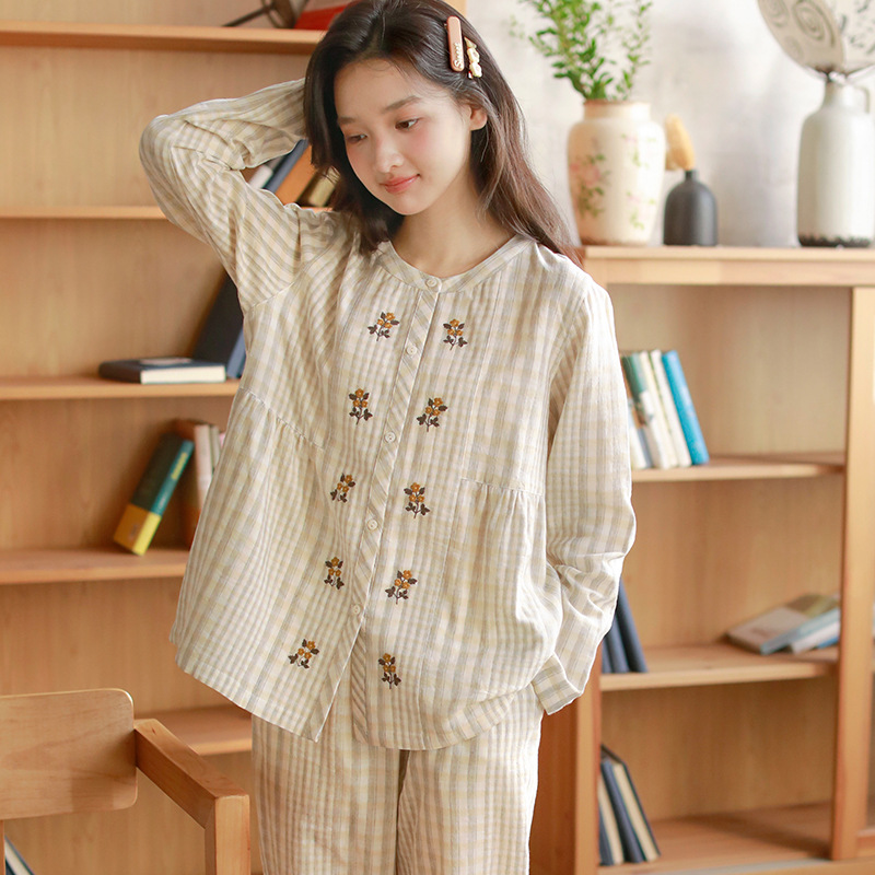 女士圓領秋季雙層棉紗小花圓領長袖長褲居家服