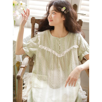 棉紗花瓣袖蕾絲邊短袖睡裙