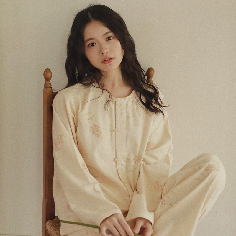 女士秋冬全棉米色花束圓領長袖長褲居家服