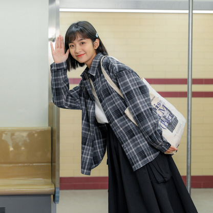女士秋季韓版休閒格紋長袖襯衫
