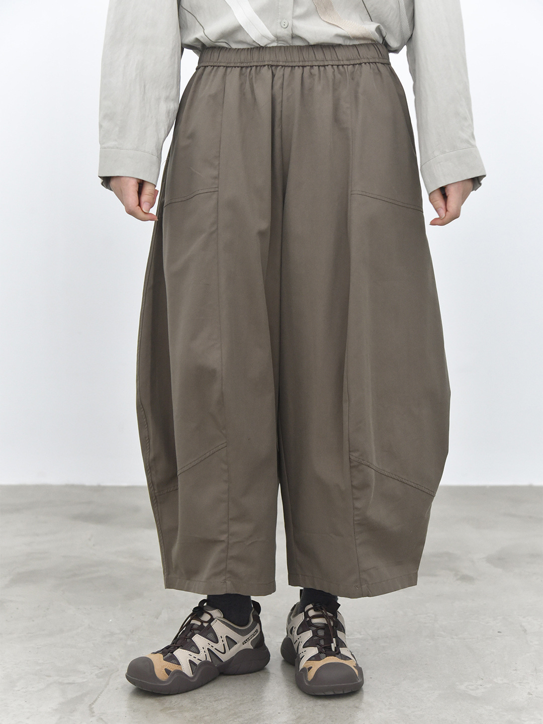 女士春秋立體分割抗皺垂感休閒褲