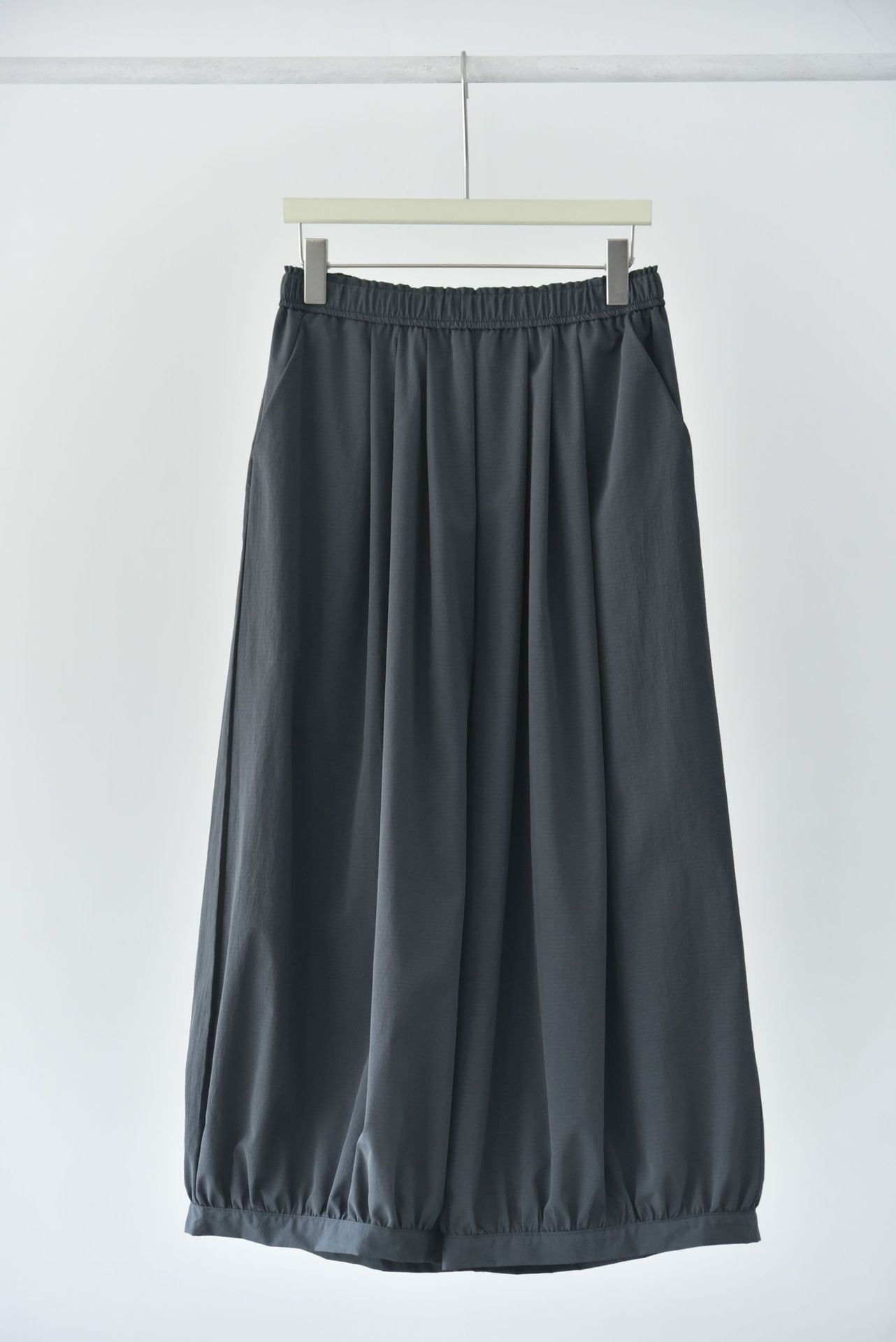 女士春秋肌理感超寬鬆燈籠裙褲