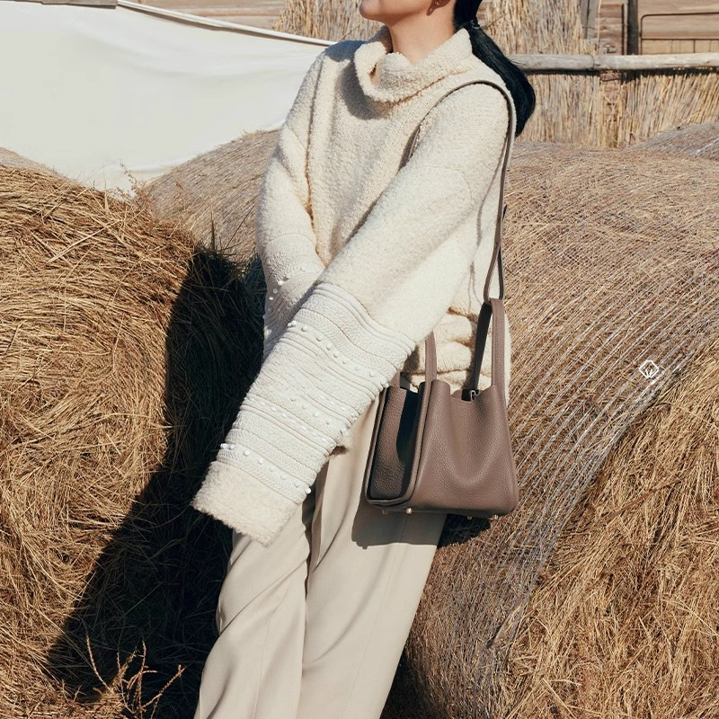 頭層牛皮鎖扣小號菜籃子水桶包