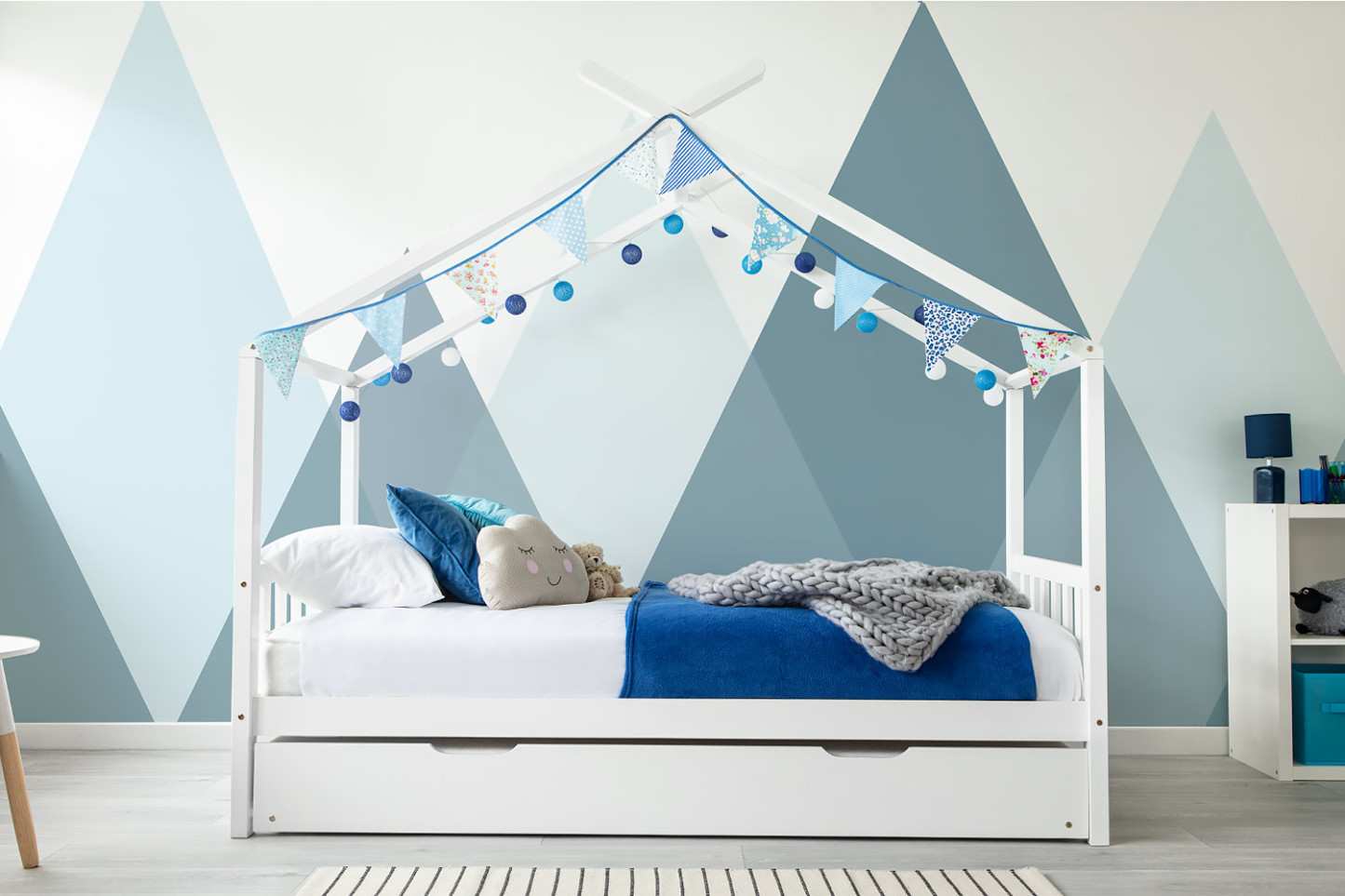 Charlie Kids White Wooden House Bed