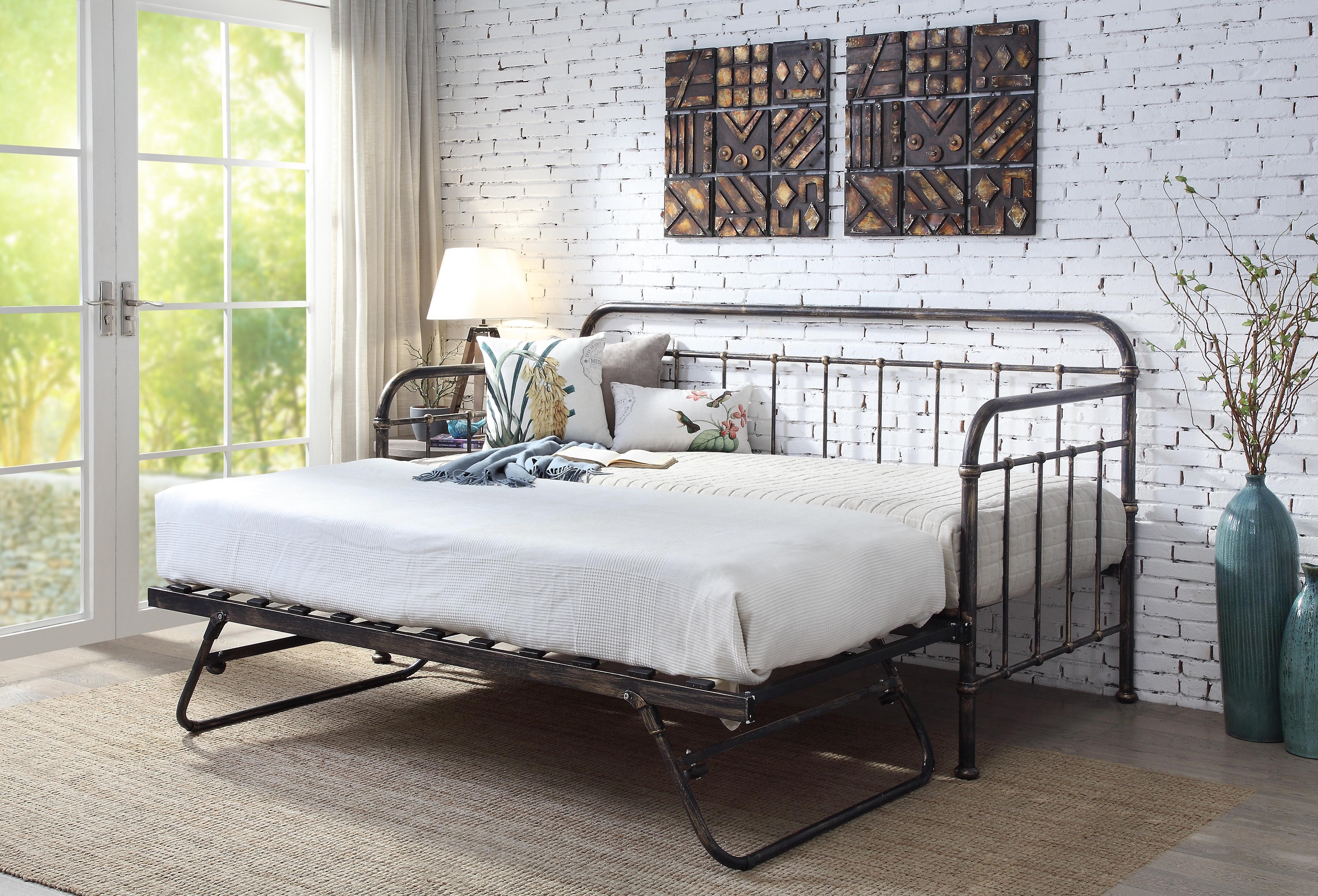 Harlow Brushed Antiqued Metal Day Bed With Trundle