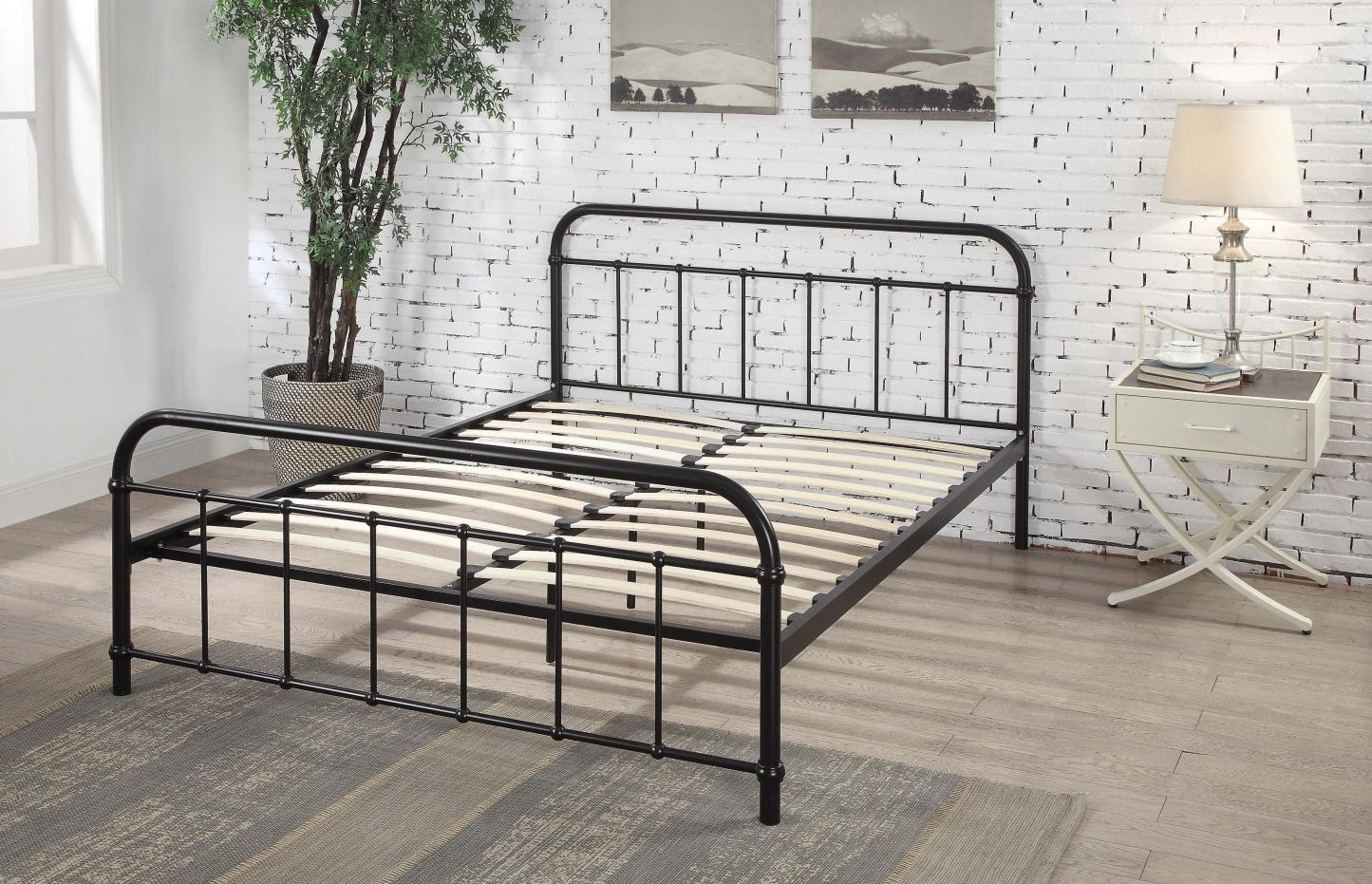 Henley Victorian Black Metal Bed